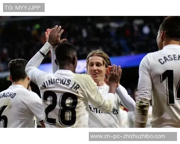 皇马与巴萨超级杯巅峰对决谁将捧起荣耀奖杯 皇马与巴萨超级杯巅峰对决谁将捧起荣耀奖杯